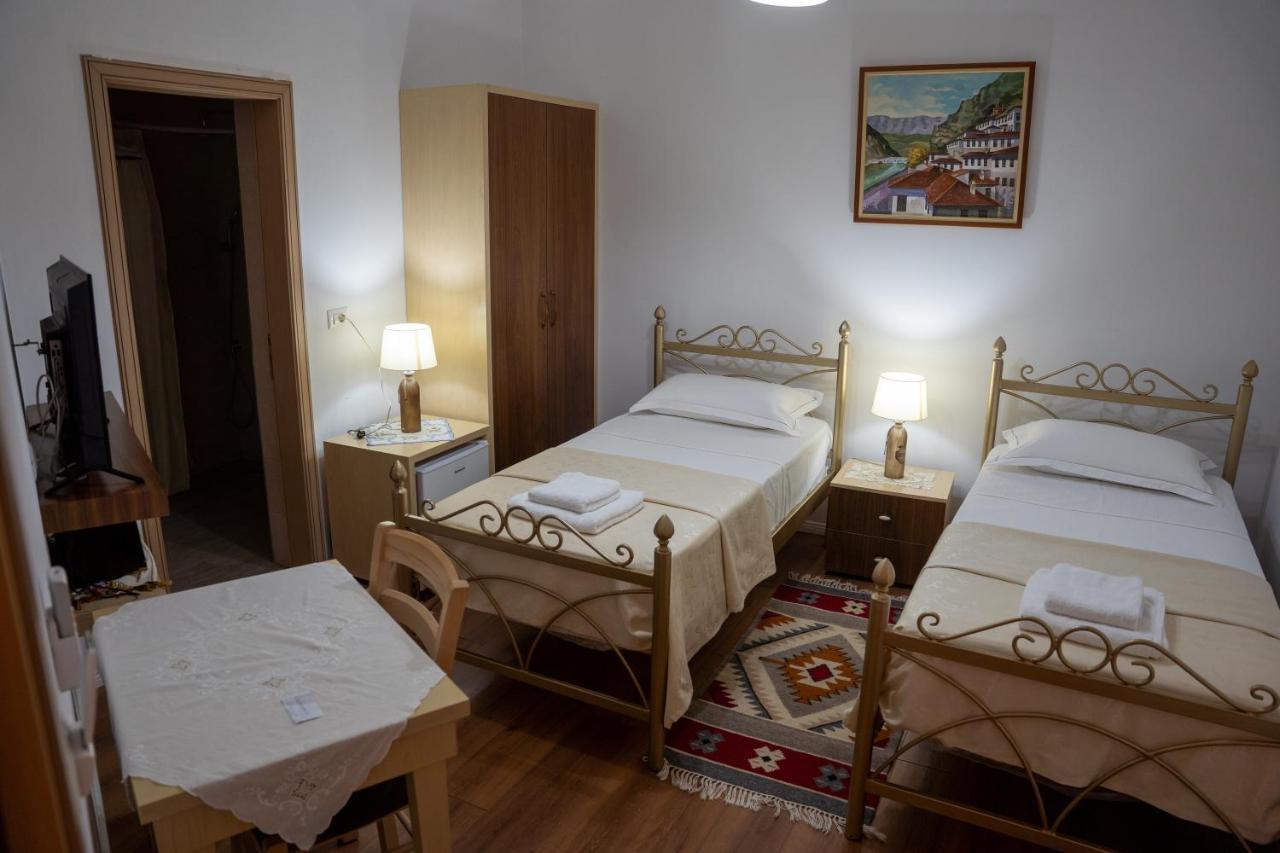 Hotel Borklad Berati Quarto foto